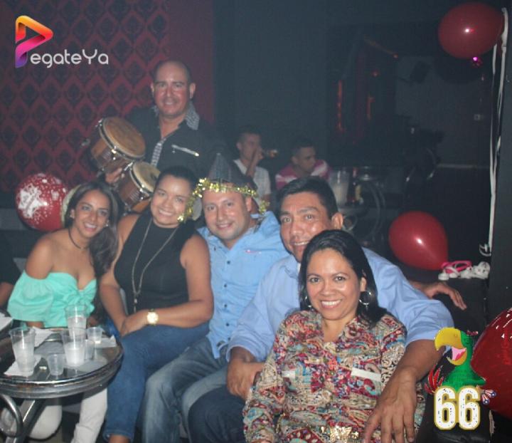 Foto 11 de La lora Bar - 5TO Fds JuLio 2016 en La Lora Bar, Cali