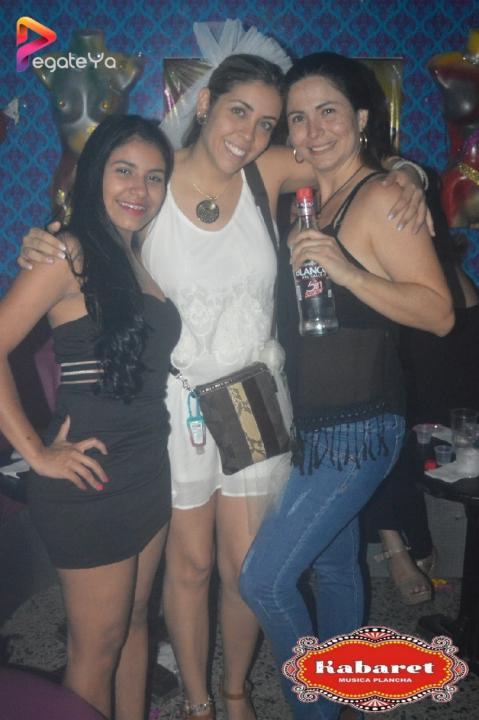 Foto 2 de Kabaret Bar - 4to Fds Agosto 2016 en Kabaret - Granada, Cali