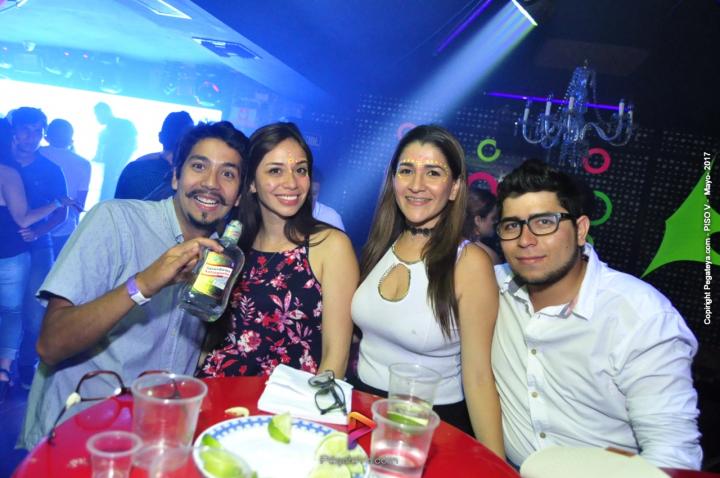 Foto 6 de PISO V - 27 de mayo de 2017 en Bar Piso V Bucaramanga, Bucaramanga
