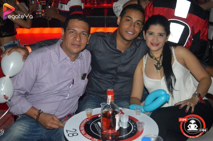 Foto 46 de Ampm Bar - AMOR & AMISTAD 2016 en Am / PM Bar - Cali, Cali