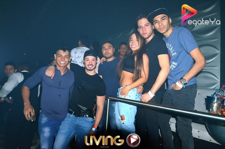 Foto 2 de Living - AMOR & AMISTAD 2016 en Living Night Club, Cali