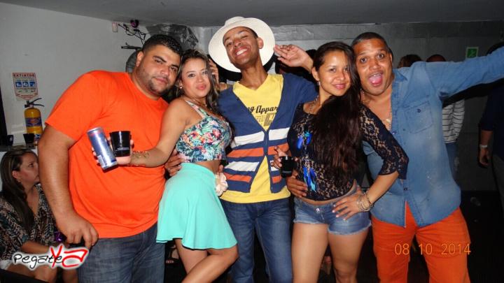 Foto 27 de Luxury - Agosto 10 en Discoteca Luxury Medellin, Medellín