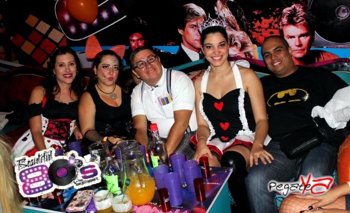 Foto 17 de Beautiful 80`s - Halloween 2014 en Beautiful 80`s Cali, Cali