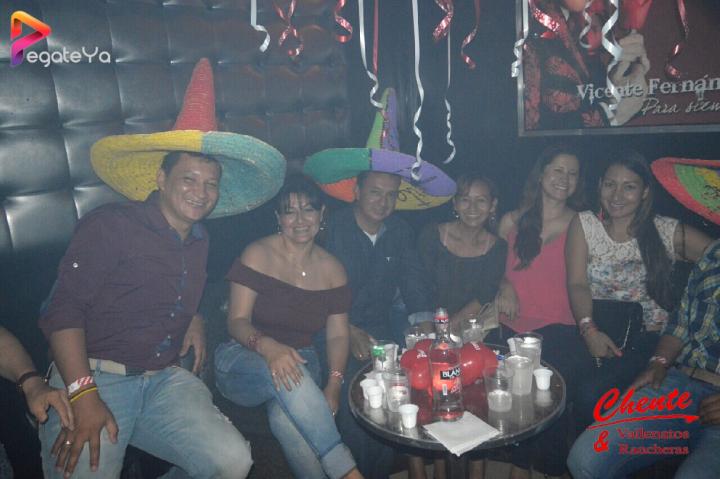 Foto 13 de Chente - Amor & Amistad 2016 en CHENTE Vallenatos y Rancheras, Cali