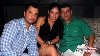 Foto 31 de Abril 27 del 2013 en Babel / Barra Libre Cali, Cali