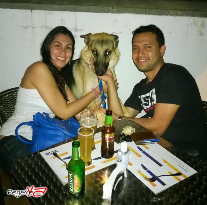 Foto 40 de Charly Food Bar - 3er FDS Octubre en Charly Food Bar, Cali