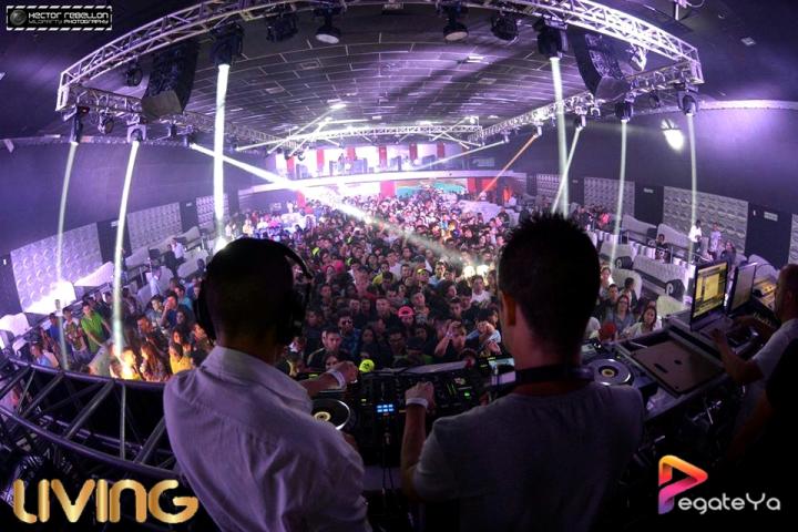 Foto 6 de Living Night Club - Nervo en Living Night Club, Cali