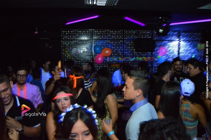 Foto 16 de PISO V - Sabado 2 de abril 2016 en Bar Piso V Bucaramanga, Bucaramanga