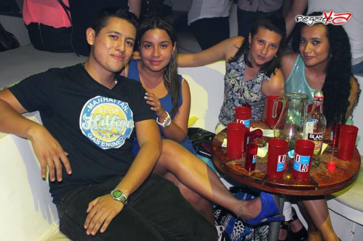 Foto 68 de Lolas Club - Amor y Amistad en Lolas Club Menga Cali, Cali