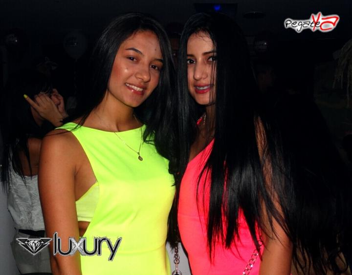 Foto 16 de Luxury - Septiembre 20 en Discoteca Luxury Medellin, Medellín