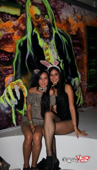 Foto 251 de Lolas - Halloween 2014 en Lolas Club Menga Cali, Cali