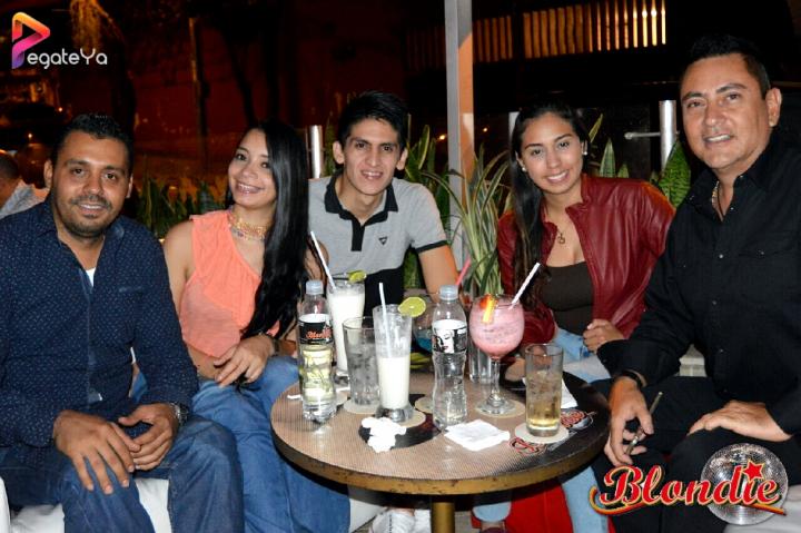 Foto 20 de Blondie - 5to Fds Abril 2017 en Blondie Bar Cali, Cali