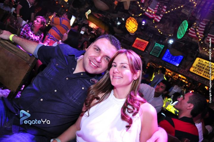 Foto 47 de Mangos Medellin - 22 -23 Mayo de 2015 en Discoteca Mangos Medellin, Medellín