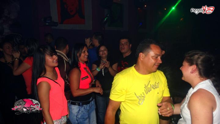 Foto 37 de Sam Puès Bar - Sept. 20 en Discoteca Sam Pues Medellin, Medellín