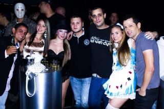 Foto 320 de Fotos Aqua Halloween 31 oct 2012 en Discoteca Aqua Medellin, Medellín