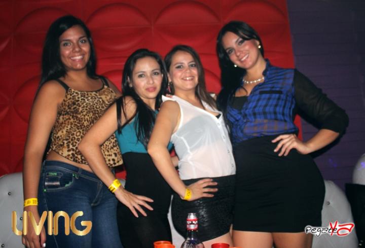 Foto 12 de Living - 3er FDS Octubre en Living Night Club, Cali