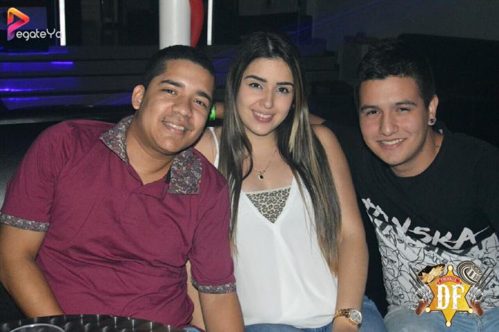 Foto 19 de EL DF - 3er/4to FDS Marzo 2017 en El DF Club Discoteca