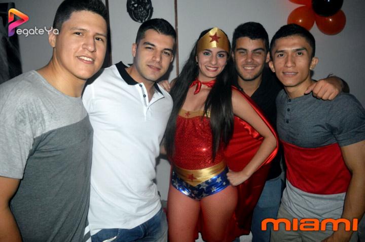 Foto 48 de Miami - Halloween 2015 en Miami Bar Cali, Cali