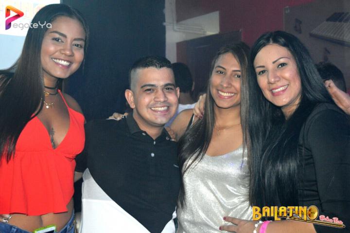 Foto 11 de Bailatino - 1er / 2do Fds Enero 2017 en Bailatino - Bar, Cali