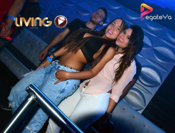 Foto 3 de Living - AMOR & AMISTAD 2016 en Living Night Club, Cali