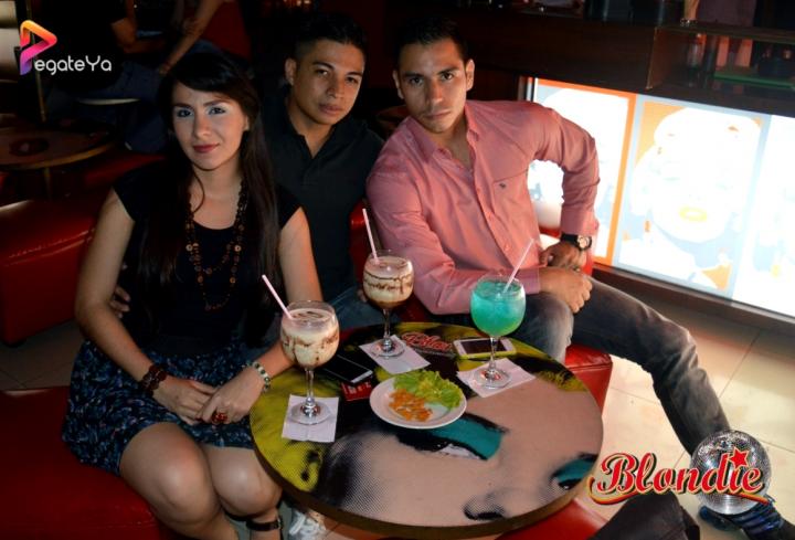 Foto 22 de Blondie - 1er FDS Julio 2015 en Blondie Bar Cali, Cali