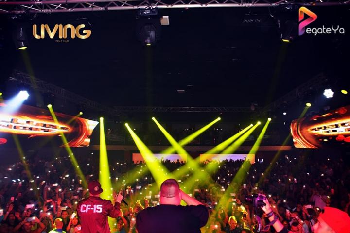 Foto 13 de Living Night Club - 1er fds Junio 2016 en Living Night Club, Cali