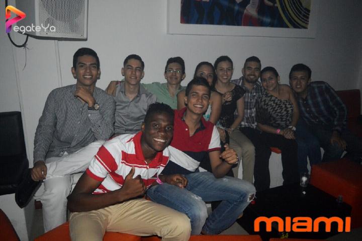 Foto 25 de Miami Bar - Amor & Amistad 2016 en Miami Bar Cali, Cali