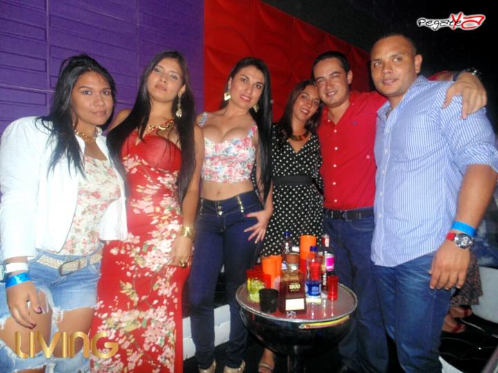 Foto 48 de Living - Amor y Amistad en Living Night Club, Cali