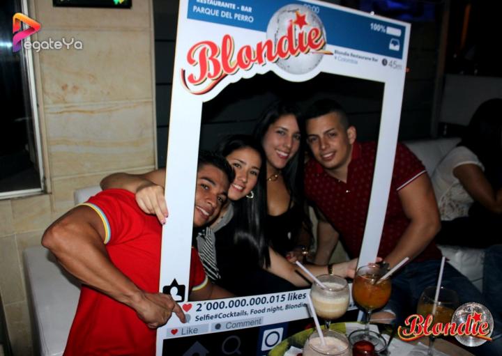 Foto 56 de Blondie - Amor y Amistad 2015 en Blondie Bar Cali, Cali