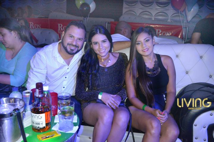Foto 44 de Living - 1er & 2do Fds Octubre 2016 en Living Night Club, Cali