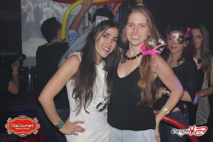 Foto 7 de Kabaret Bar - Dic 6 y 13 del 2014 en Kabaret - Granada, Cali