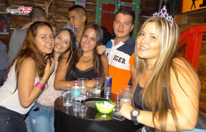 Foto 59 de Bendito Seas - 1er FDS Octubre en Discoteca Bendito Seas Medellin, Medellín