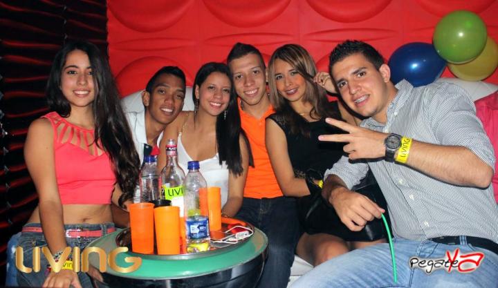 Foto 55 de Living Night Club - Oct 11 en Living Night Club, Cali