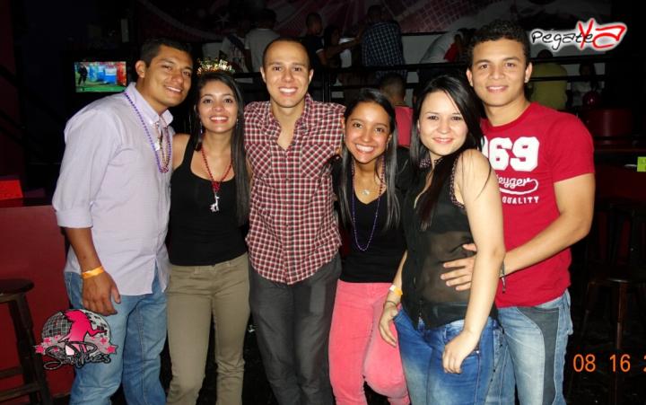Foto 37 de Sam Puès Bar - Agosto 17 en Discoteca Sam Pues Medellin, Medellín