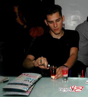 Foto 29 de Halloween en Heaven Shots