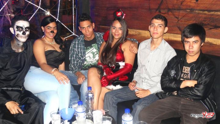 Foto 25 de SKY Bar - Halloween 2014 en SKY Bar