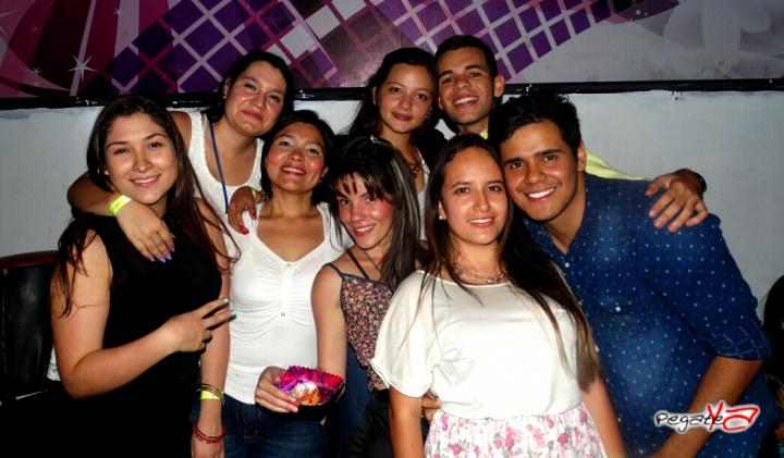 Foto 52 de Sam Puès Bar - Agosto 29 y 30 en Discoteca Sam Pues Medellin, Medellín