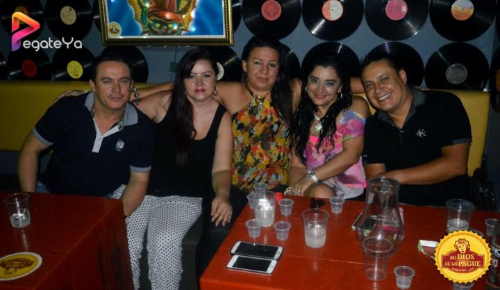 Foto 81 de Fonda Mi Dios Se Lo Pague - Amor y Amist en Fonda Mi Dios Se Lo Pague, Cali