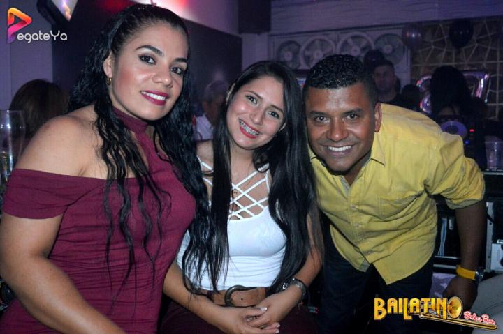 Foto 12 de Bailatino - 3er Fds Abril 2017 en Bailatino - Bar, Cali