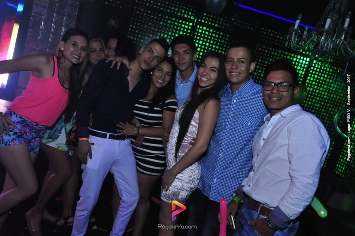 Foto 40 de PISO V - sábado 2 de sep 2017 en Bar Piso V Bucaramanga, Bucaramanga