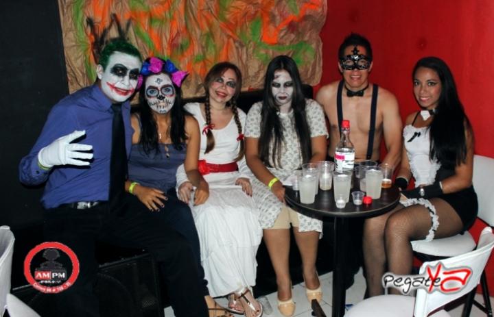 Foto 27 de Ampm Bar - Halloween 2014 en Am / PM Bar - Cali, Cali