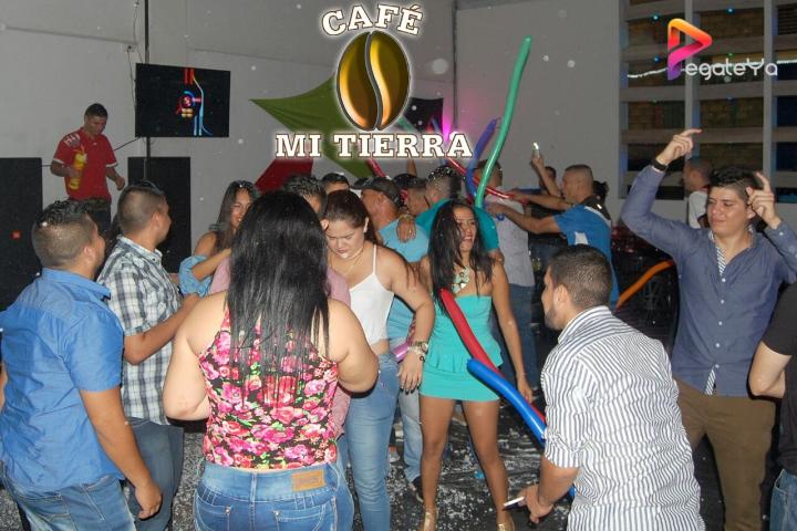 Foto 18 de Cafe Mi Tierra- 1er Fds Abril 2016 en Cafe Mi Tierra, Cali