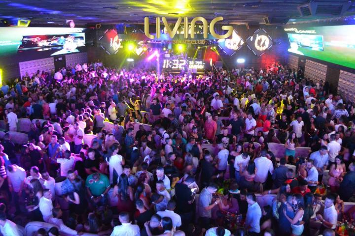 Foto 35 de Living - 1ER & 2DO Fds Enero 2017 en Living Night Club, Cali