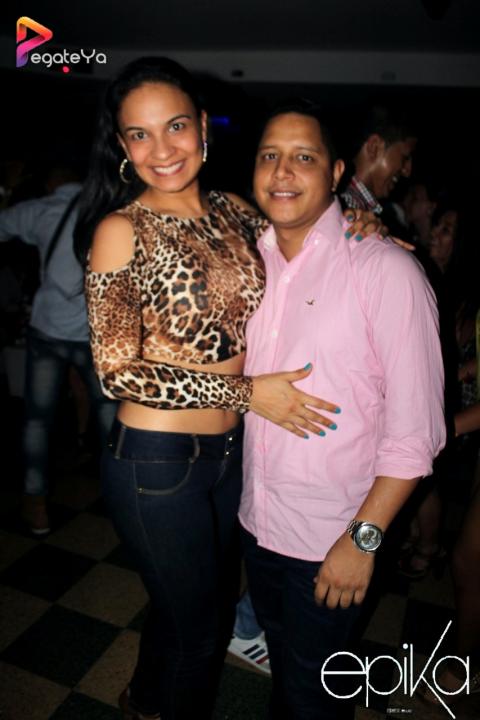 Foto 21 de Epika - Amor y Amistad 2015 en Epika Night Club, Cali