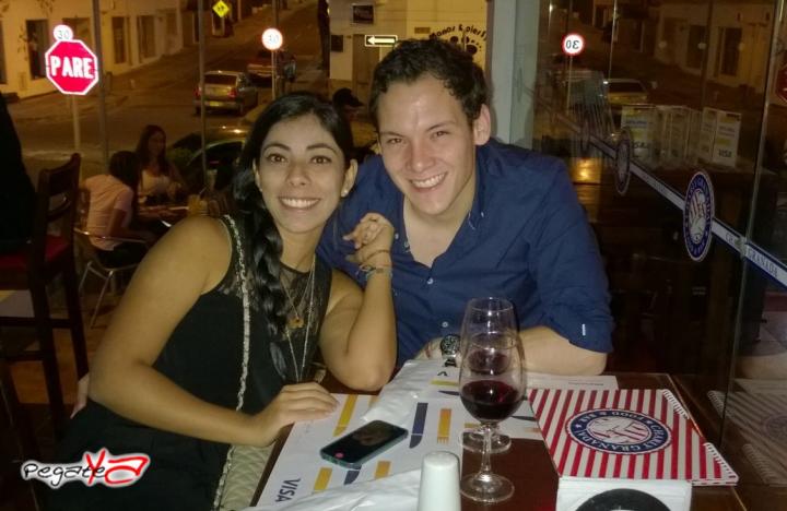 Foto 42 de Charly Food Bar - 3er FDS Octubre en Charly Food Bar, Cali