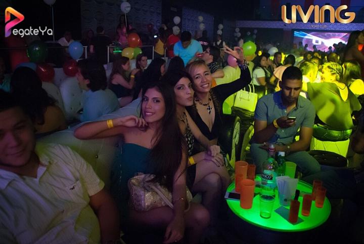 Foto 14 de Living Night Club - 1er fds Junio 2016 en Living Night Club, Cali