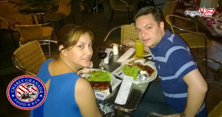 Foto 22 de Charly Food Bar - 1er FDS Nov 2014 en Charly Food Bar, Cali