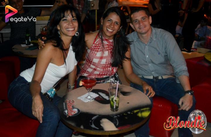 Foto 13 de Blondie - 5to FDS Mayo 2015 en Blondie Bar Cali, Cali