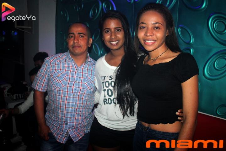 Foto 19 de Miami - 1er Fds julio 2016 en Miami Bar Cali, Cali