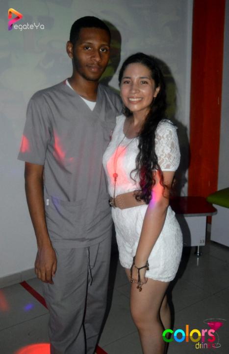 Foto 16 de Colors Dinks - 4to FDS Junio 2015 en Colors Dinks, Cali